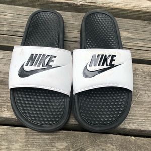 white nike slip-ons / slides 🦋